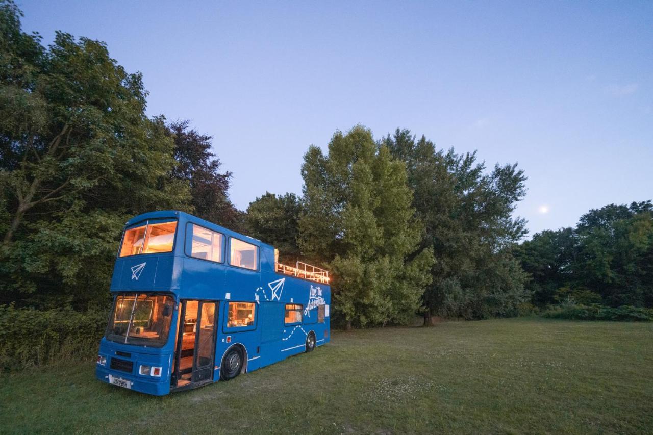Delightful 2 Bed Double Decker Bus With Hot Tub Hotell Uckfield Exteriör bild